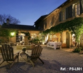  large holiday farmhouse Provence Luberon